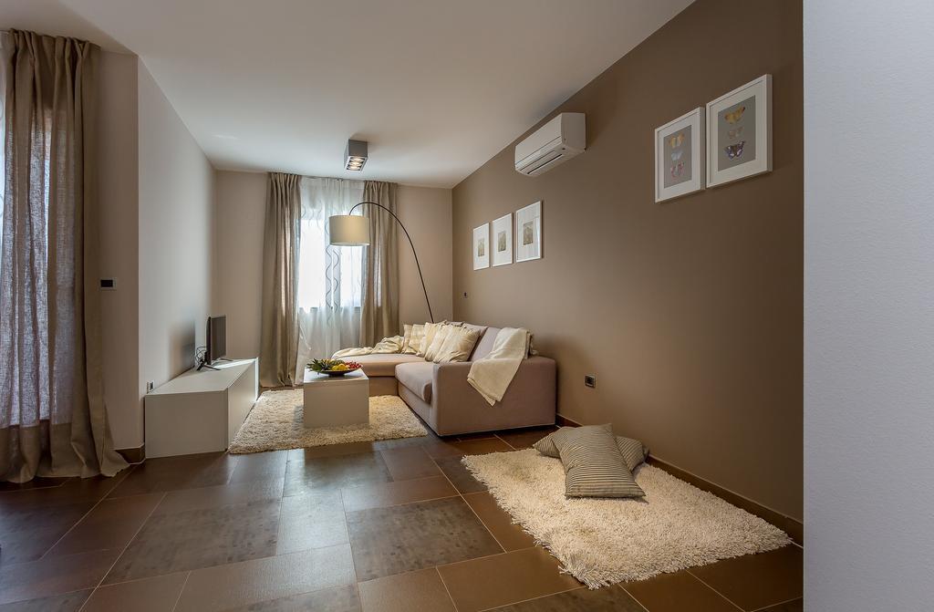 Apartments Stella روفينجسكو سيلو الغرفة الصورة