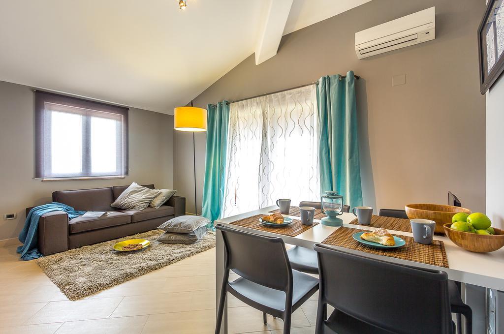 Apartments Stella روفينجسكو سيلو الغرفة الصورة